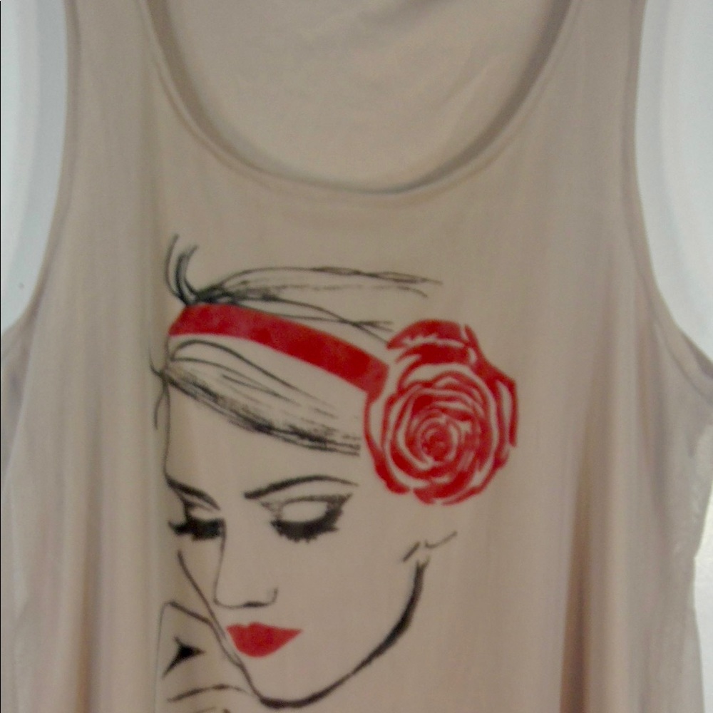 3D hologram, tank top!